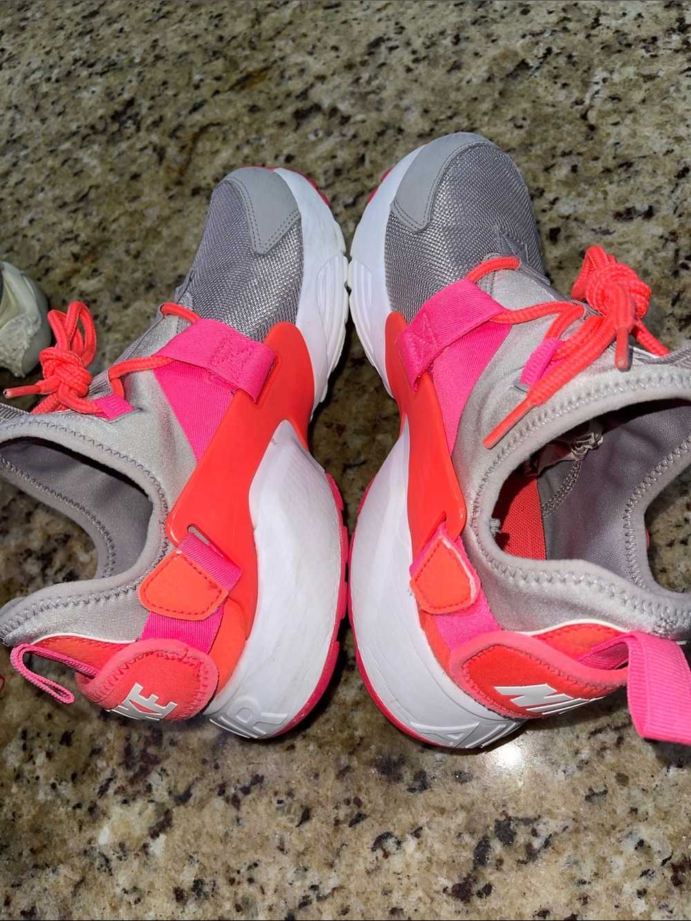 Nike Air Huarache City Low - Picture 5 of 11